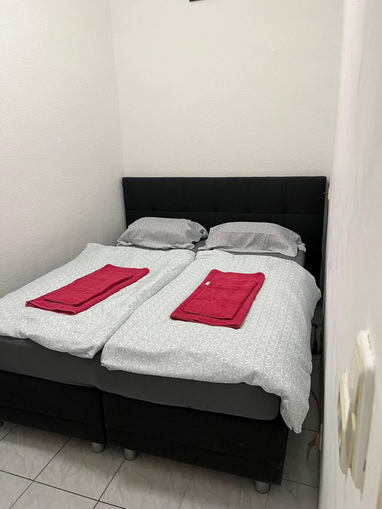 Apartment Lovely 3br Aptbshared Next To Meidling Station Vienna